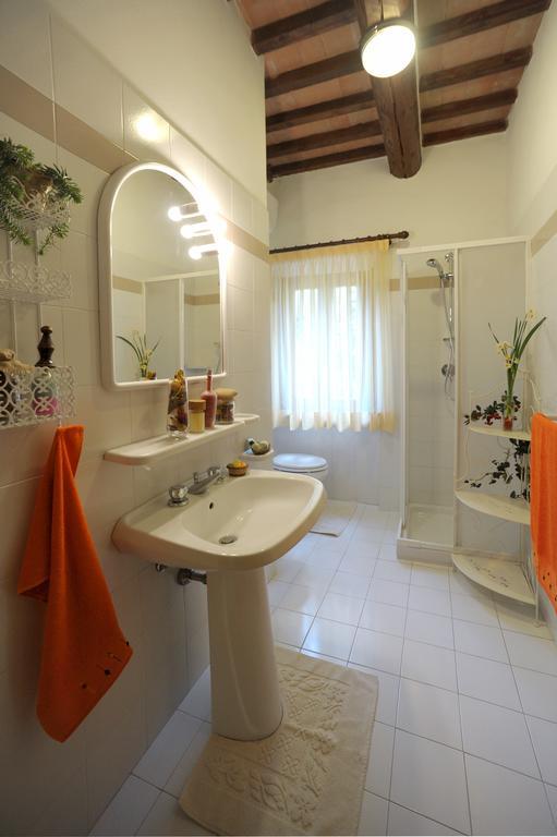 Agriturismo Podere Poggio Ai Cieli 圣吉米纳诺 客房 照片