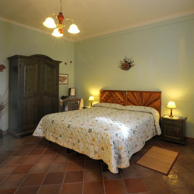 Agriturismo Podere Poggio Ai Cieli 圣吉米纳诺 客房 照片